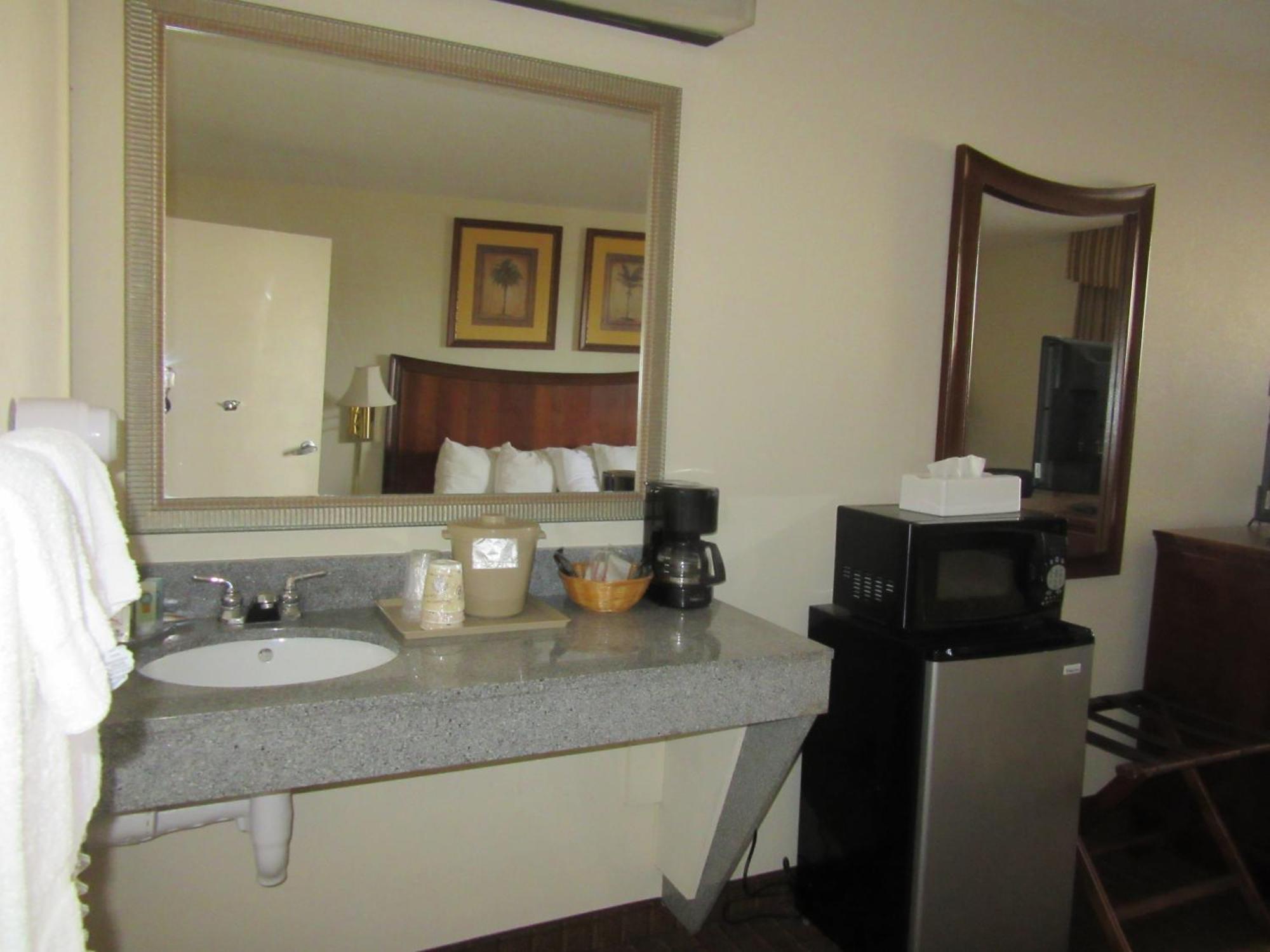 Quality Inn Fort Jackson Columbia Exterior foto