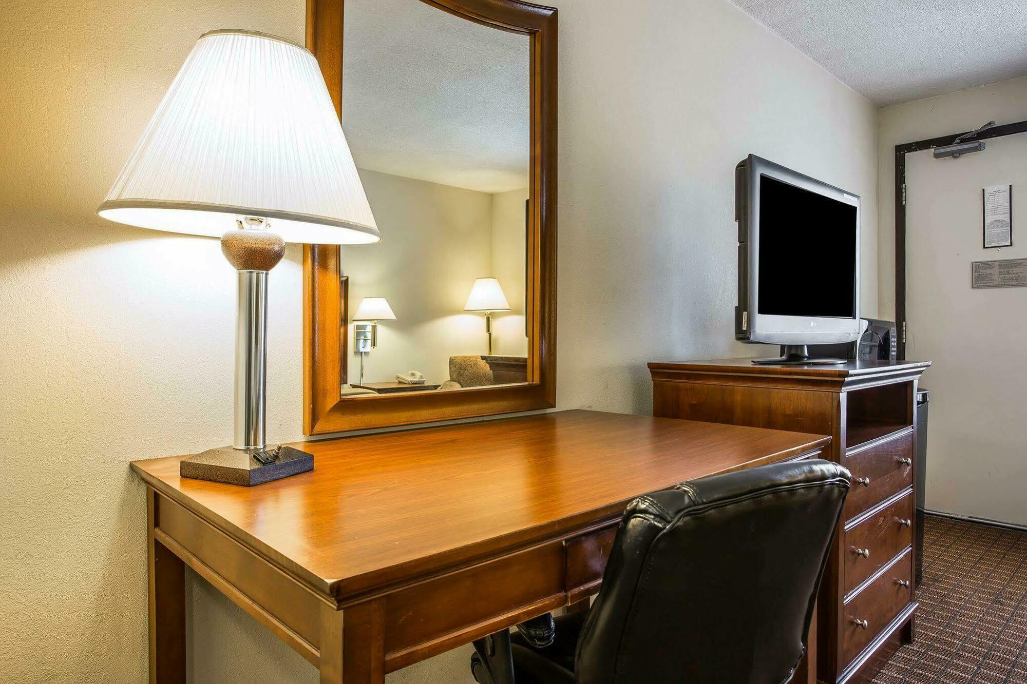 Quality Inn Fort Jackson Columbia Exterior foto